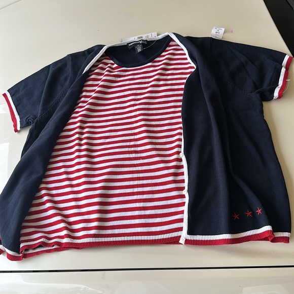 Norton McNaughton Navy and Red Blouse - Picture 6 of 6